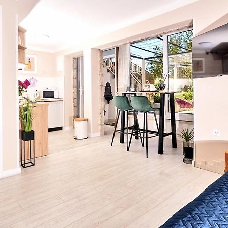 Suite By The Beach For 2 Cavtat Exterior photo