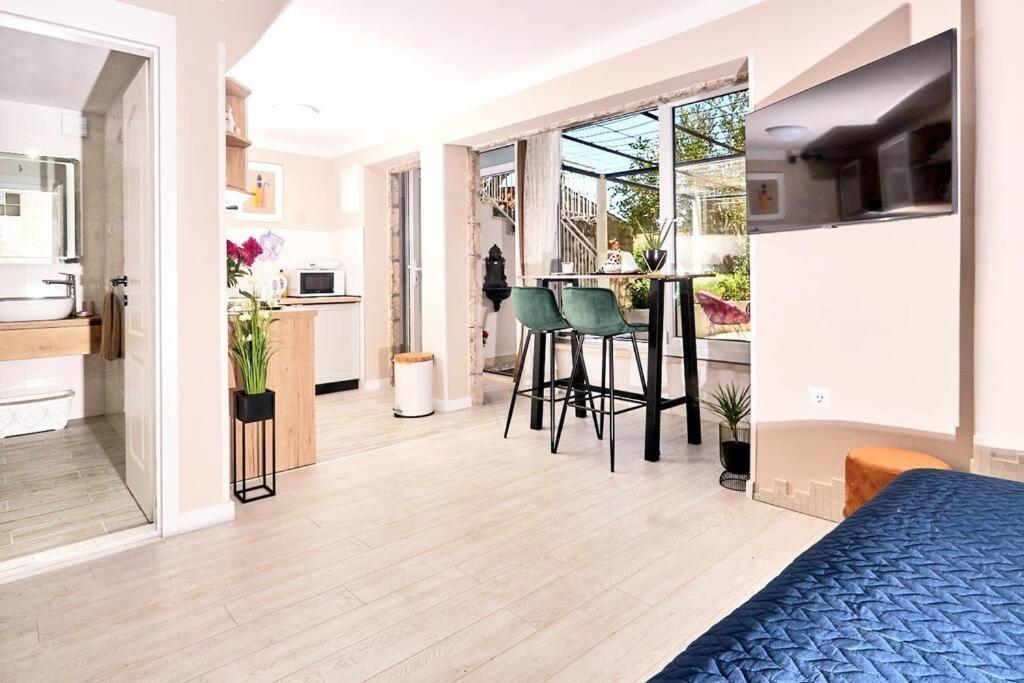 Suite By The Beach For 2 Cavtat Exterior photo